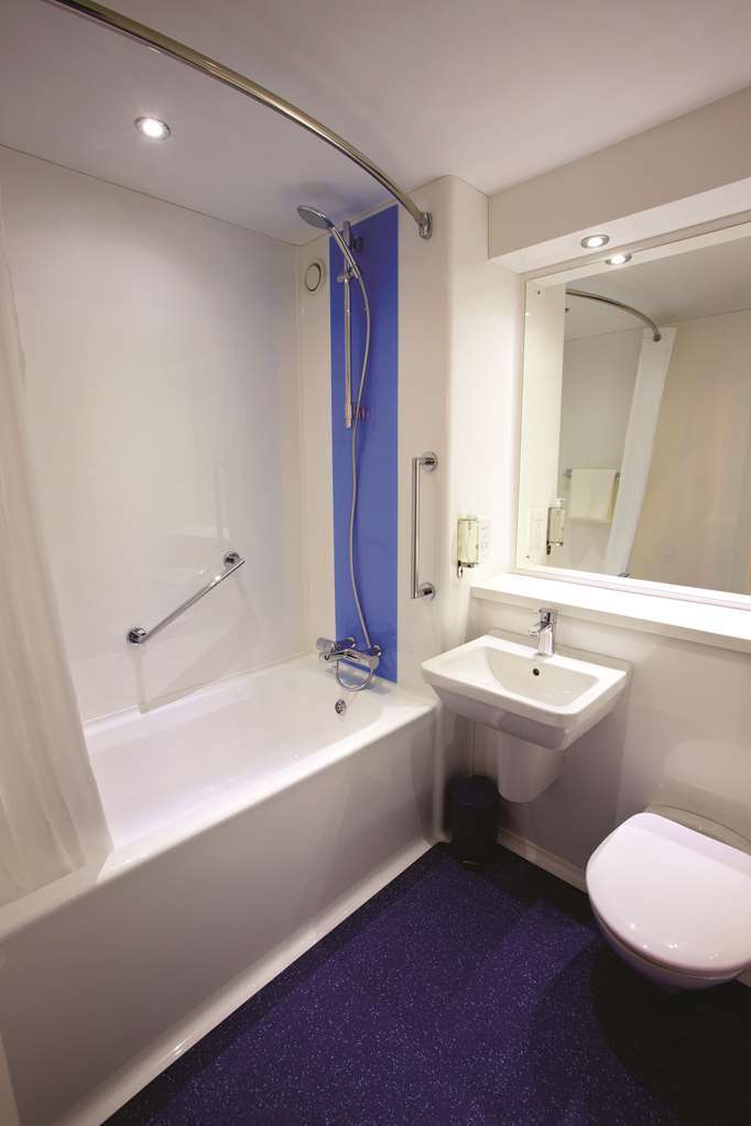 Travelodge Stirling M80 Cambusbarron ห้อง รูปภาพ